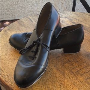 Tap shoes